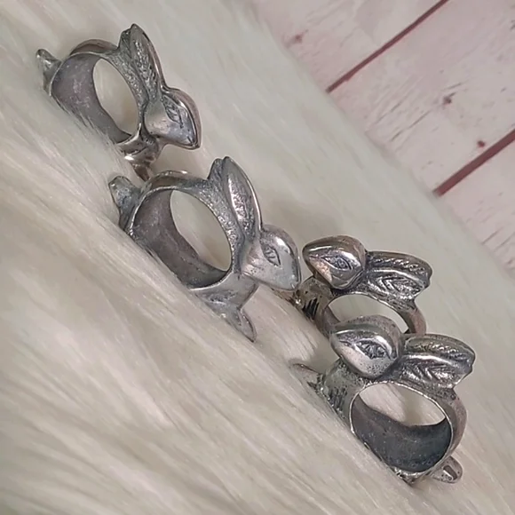 Vintage Pewter Silver Tone Rabbit Bunny Napkin Ring Set of Four Witchy Easter - Picture 3 of 17
